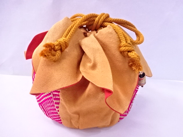リサイクル　和装小物　和装巾着バッグ　金糸　網代模様
